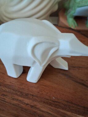 Modern Matte White Geometric Elephant Figurine Minimalist Low Poly Decor Art